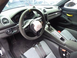 Porsche Cayman 718 Cayman GT4 RS picture 16