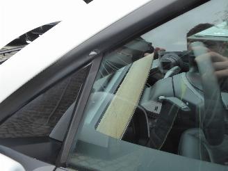 Tesla Model Y Long Range Dual AWD picture 9