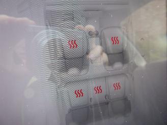 Tesla Model Y Long Range Dual AWD picture 21