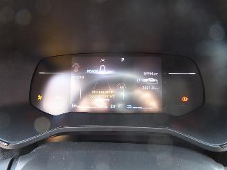 Renault Clio Evolution E Tech picture 13