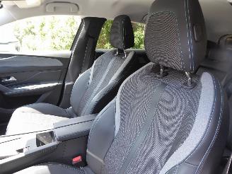 Peugeot 308 SW e- Allure picture 13