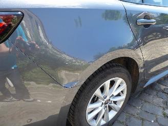 Toyota Corolla Touring Sports Lounge picture 6