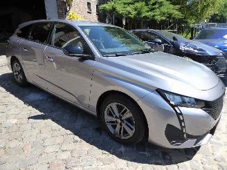 Peugeot 308 SW Active Pack picture 3