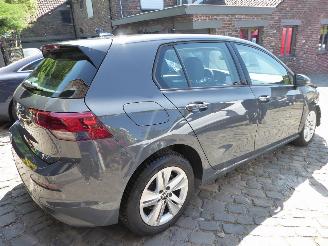 Volkswagen Golf Life picture 5