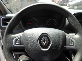 Renault Master Grand Confort picture 12