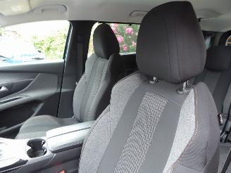Peugeot 5008 Active Pack picture 11