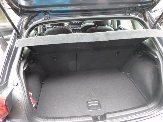 Volkswagen Polo VI Life picture 23