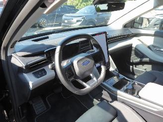 Ford Explorer EV picture 16