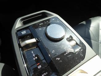 BMW iX 40 xDrive picture 23