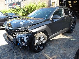 damaged passenger cars Hyundai Kona Hybrid 2WD 2023/10