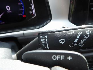 Volkswagen T-Roc Life picture 14