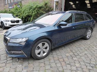 Schadeauto Skoda Superb Superb Combi Style iV 2021/4