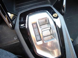 Peugeot 2008 Hybrid Active picture 19
