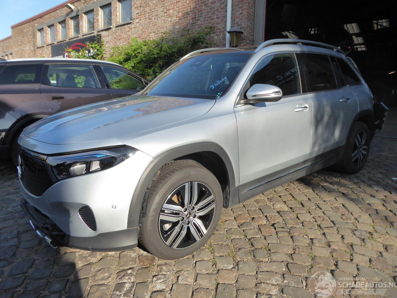 Mercedes EQB 250+