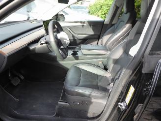 Tesla Model Y  picture 10