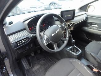 Dacia Sandero III Expression picture 11