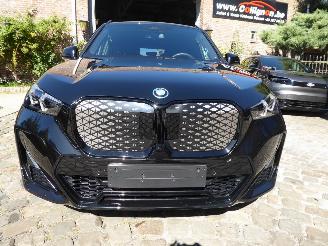 BMW iX1 20 eDrive M Sport picture 3