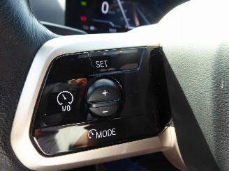 BMW iX 40 Sport picture 18