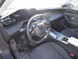 Peugeot 308 SW Active Pack picture 11