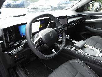 Renault Espace VI Iconic E-Tech Hybrid picture 17