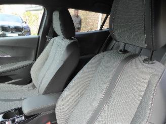 Peugeot 2008 Allure picture 10