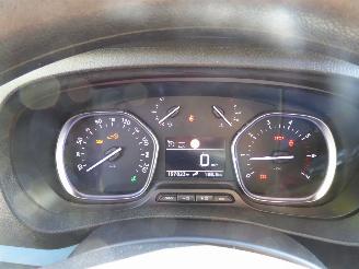 Peugeot Traveller active picture 15
