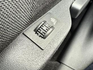Citroën C4 cactus 1.6 BlueHDi Navi Camera picture 9