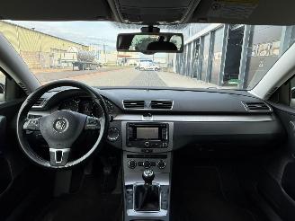 Volkswagen Passat 1.6 TDI Navi Clima picture 7