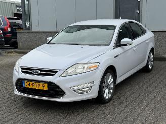 Damaged car Ford Mondeo 2.0 EcoBoost Titanium 2011/3