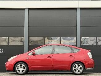 Toyota Prius 1.5 VVT-i Tech Edition picture 2
