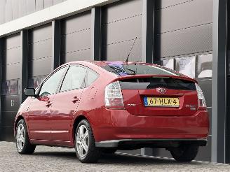 Toyota Prius 1.5 VVT-i Tech Edition picture 3