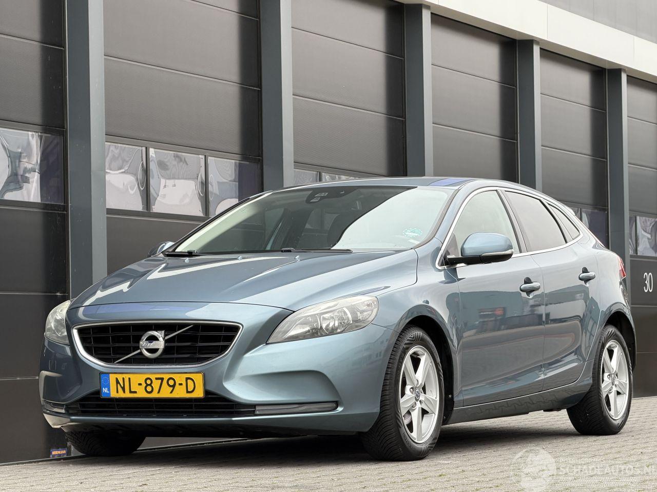Volvo V-40 1.6 D2 Summum Leer Camera Clima