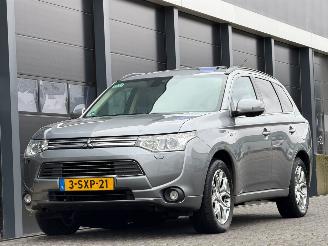 begagnad bil auto Mitsubishi Outlander 2.0 PHEV Instyle+ Dak Camera Leer 2013/12