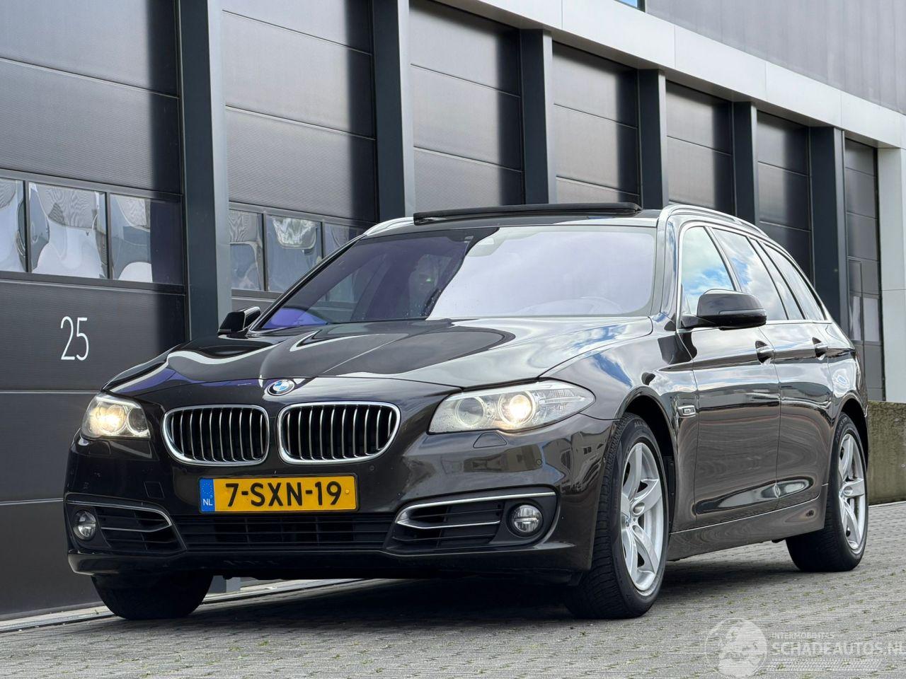 BMW 5-serie 530d Virtual Cockpit Hade-Up Pano