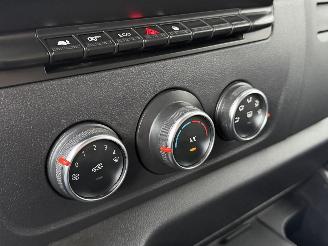 Renault Master 2.3 DCI L3-H2 * Dubbellucht * 3500Kg Trekhaak picture 11