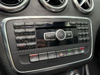 Mercedes A-klasse A200 CDI Panorama Camera PDC picture 11