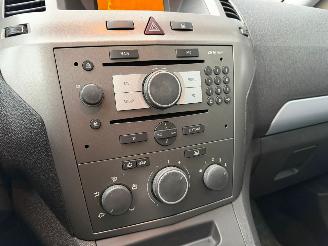 Opel Zafira 2.2 Essentia Navi Airco 7-PERS picture 11