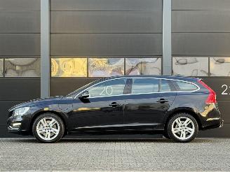 Volvo V-60 2.4 D6 AWD Plug-In Hybrid Navi Leer Xenon picture 6