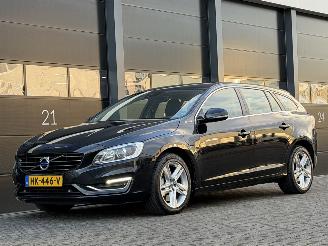occasion passenger cars Volvo V-60 2.4 D6 AWD Plug-In Hybrid Navi Leer Xenon 2015/12