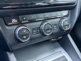 Skoda Octavia 1.6 TDI Navi Clima PDC picture 10