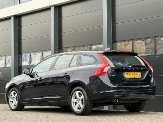 Volvo V-60 2.0 D3 Navi Clima PDC Euro-6 picture 5