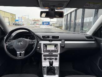 Volkswagen Passat 1.6 TDI BlueMotion panorama Navi Clima picture 7