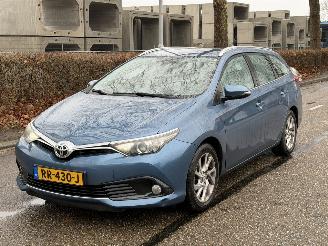 okazja samochody osobowe Toyota Auris Touring Sports 1.6d Navi Camera Clima 2016/8