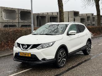occasion passenger cars Nissan Qashqai 1.5 dCi Navi Clima Camera 2015/3