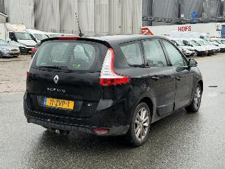 Renault Grand-scenic 1.5 DCI Navi Clima 7-PERS picture 3