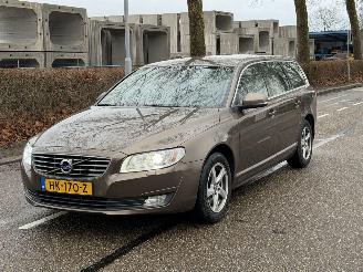 occasion passenger cars Volvo V-70 2.0 D2 Xenon Navi  EURO-6 2015/11