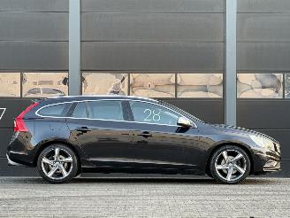 Volvo V-60 1.6 DRIVe R-Design Navi Clima PDC picture 3