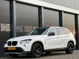 BMW X1 18d Executive Clima PDC Navi picture 1