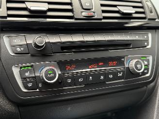 BMW 3-serie 320d Sport Line Navi Clima PDC picture 11