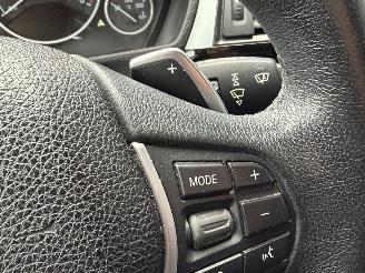 BMW 3-serie 320d Sport Line Navi Clima PDC picture 14